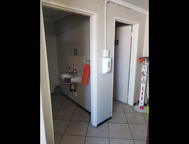 848M² WAREHOUSE TO LET IN ANDERBOLT